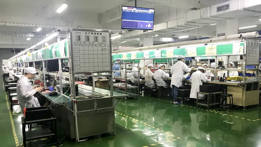 實(shí)拍 | 探秘合眾思壯深圳工廠 從元器件到智能終端的精密之旅